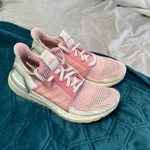 Adidas ultraboosts 7.5